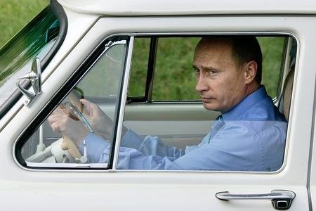 “Taksi sürücüsü kimi əlavə pul qazanırdım…” – Putindən MARAQLI ETİRAF