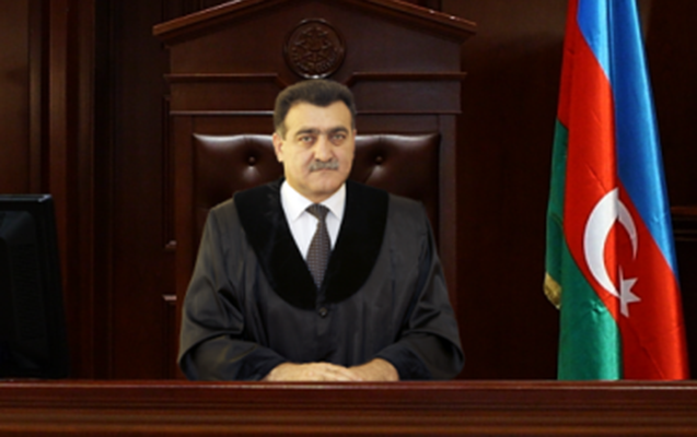 Hakim Siyavuş Hacıyev görkəmli siyasi xadim Ruhulla Axundovun nəvəsinin qanını batırıb