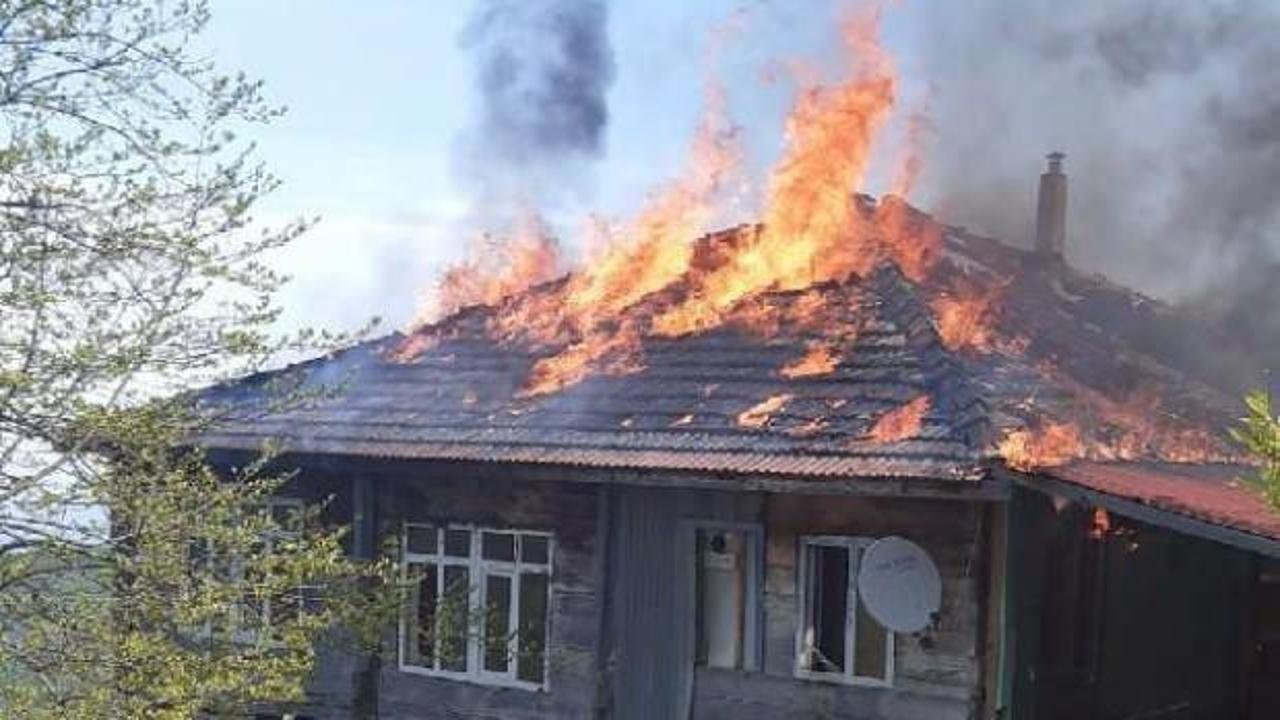 Masallıda ev yandı