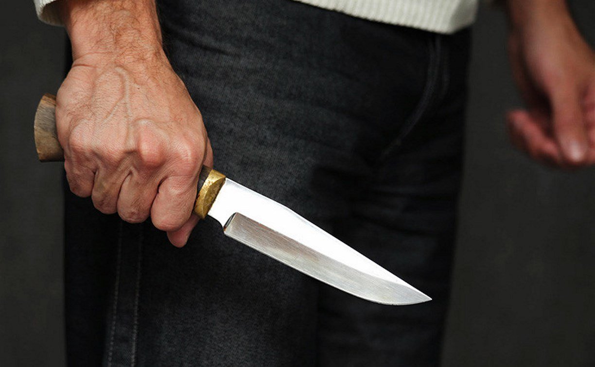Lənkəranda 38 yaşlı kişi döyülərək bıçaqlandı