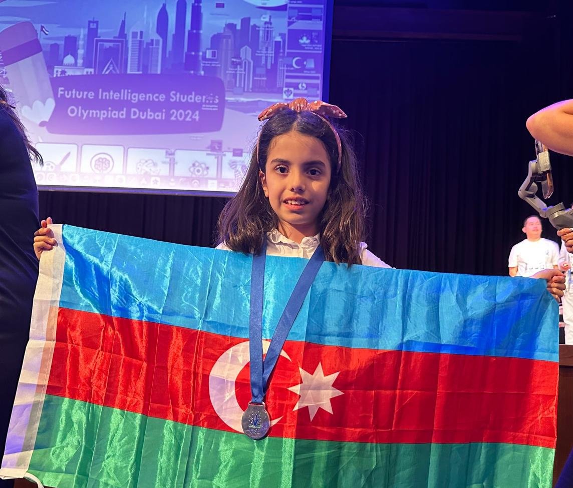 Azərbaycan gənc komandası Dubayda keçirilən beynəlxalq olimpiadada dünya birincisi oldu